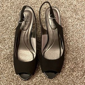 9.5 Life Stride Heels